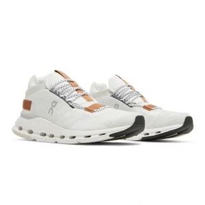 On Cloud Cloudnova 2 | Pearl & Brown | White Sneakers with Brown Accents